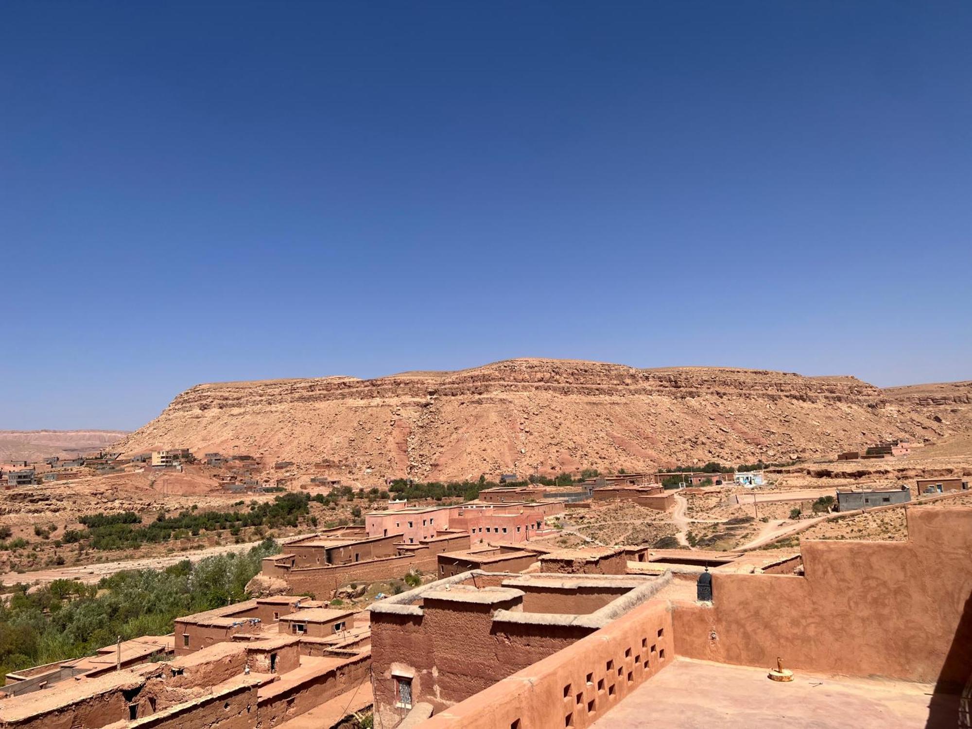 Отель Kasbah Tigmi El Janoub Айт-Бен-Хадду Экстерьер фото