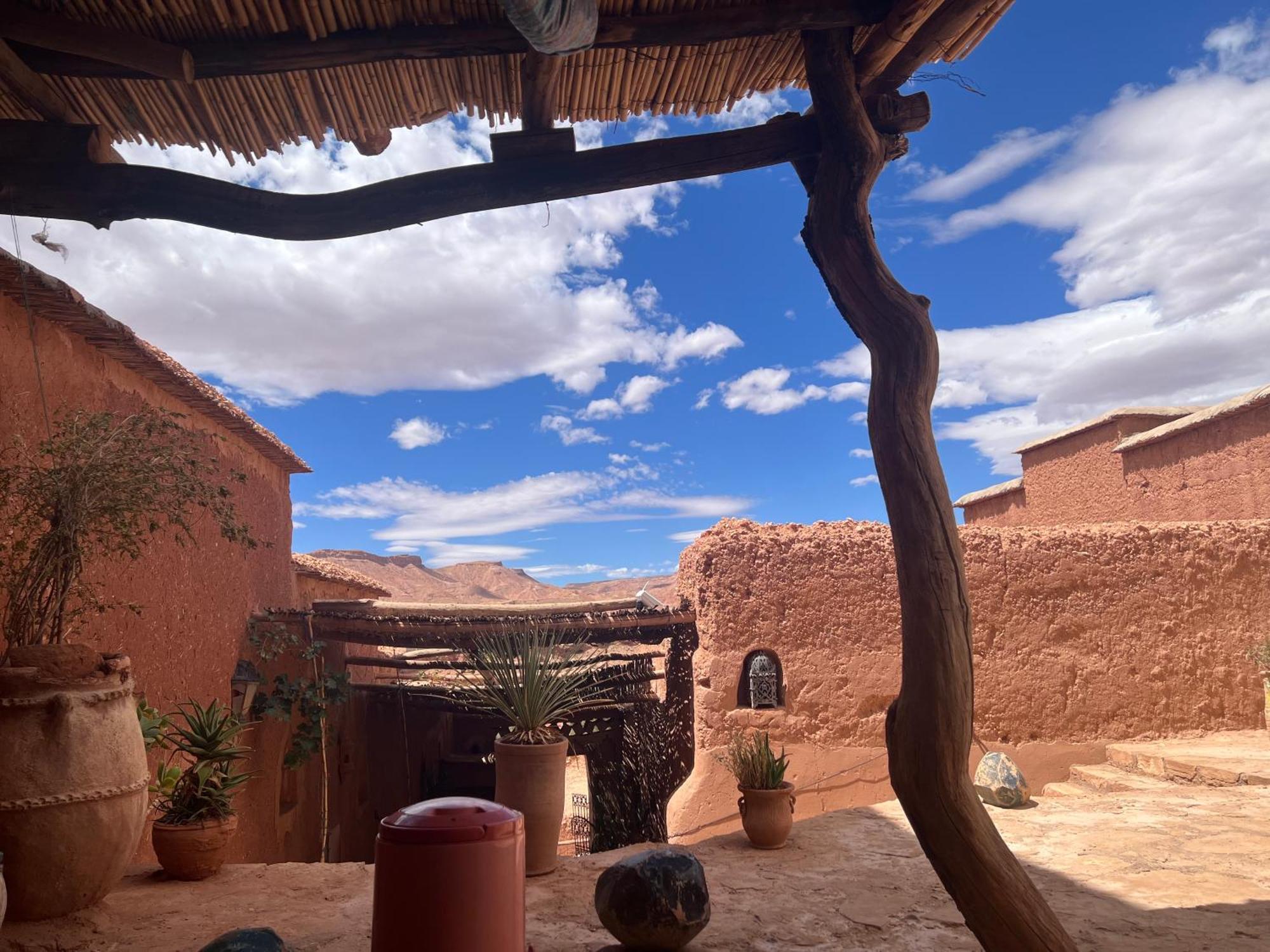 Отель Kasbah Tigmi El Janoub Айт-Бен-Хадду Экстерьер фото