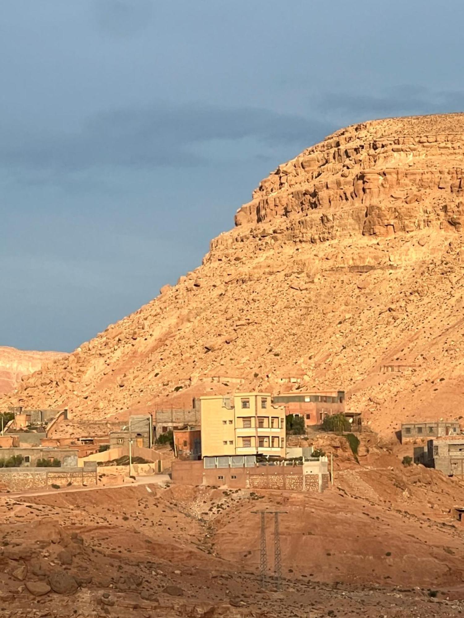 Отель Kasbah Tigmi El Janoub Айт-Бен-Хадду Экстерьер фото
