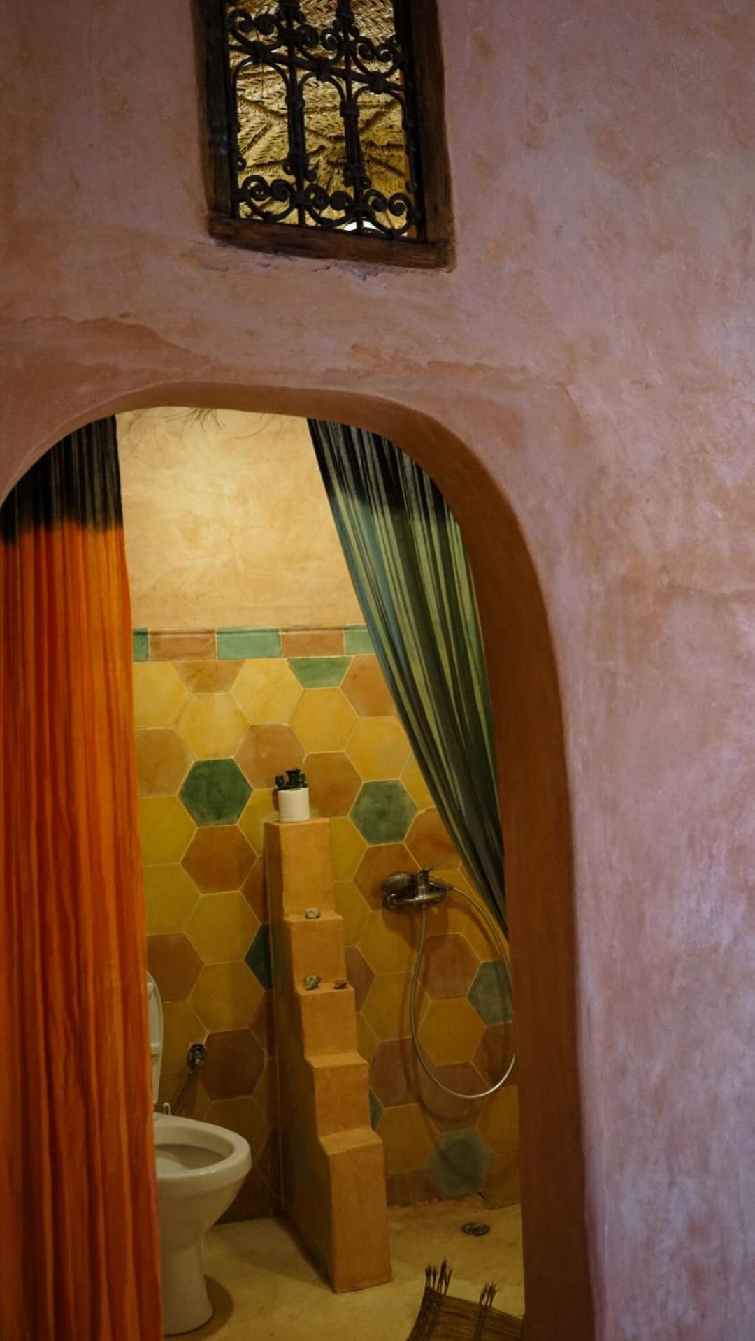 Отель Kasbah Tigmi El Janoub Айт-Бен-Хадду Экстерьер фото