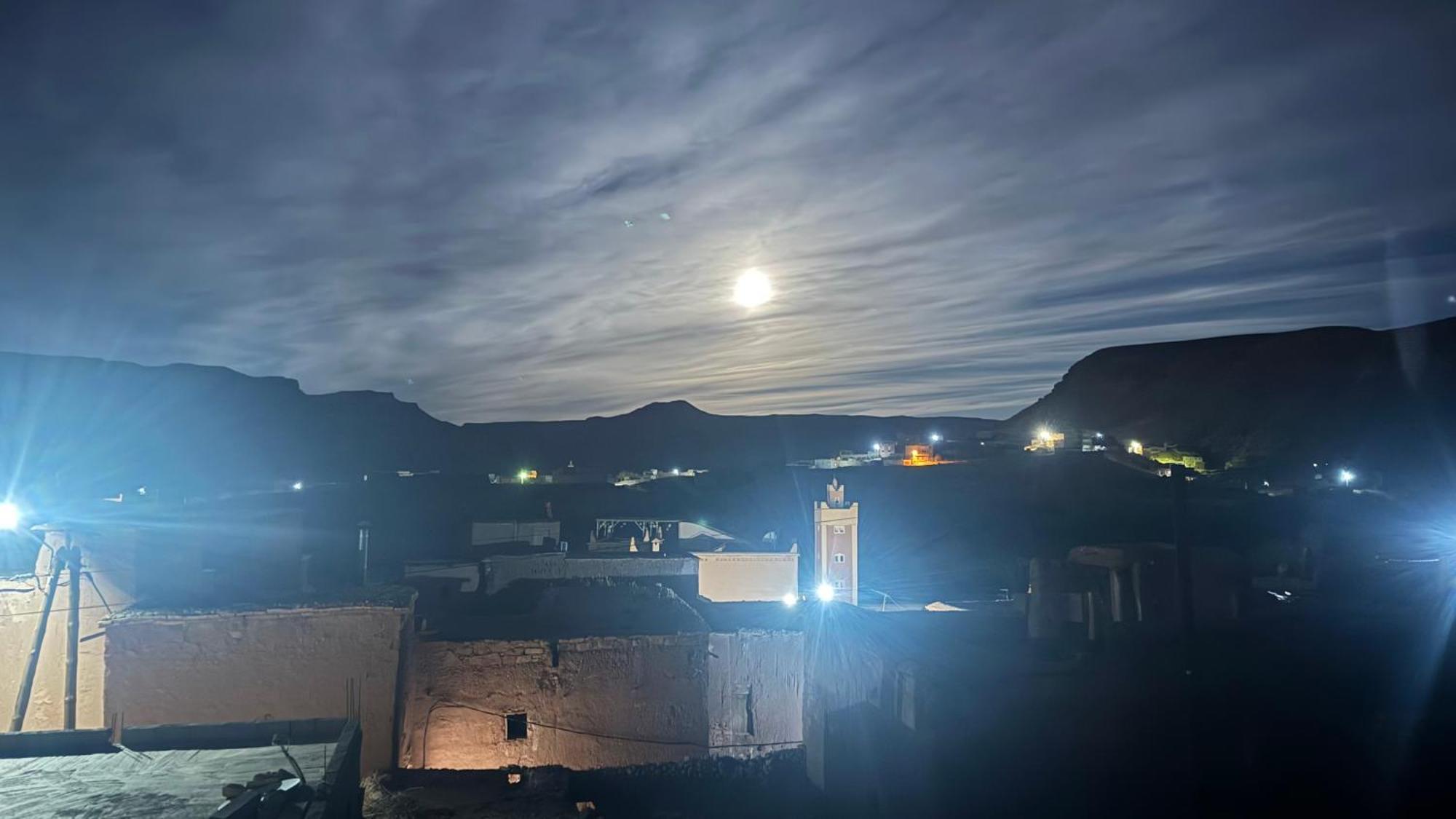 Отель Kasbah Tigmi El Janoub Айт-Бен-Хадду Экстерьер фото